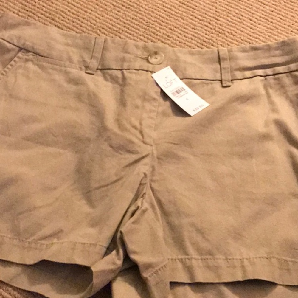 Loft light tan new shorts size 6